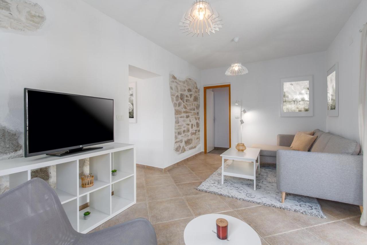 Apartments Agata Новиград Экстерьер фото