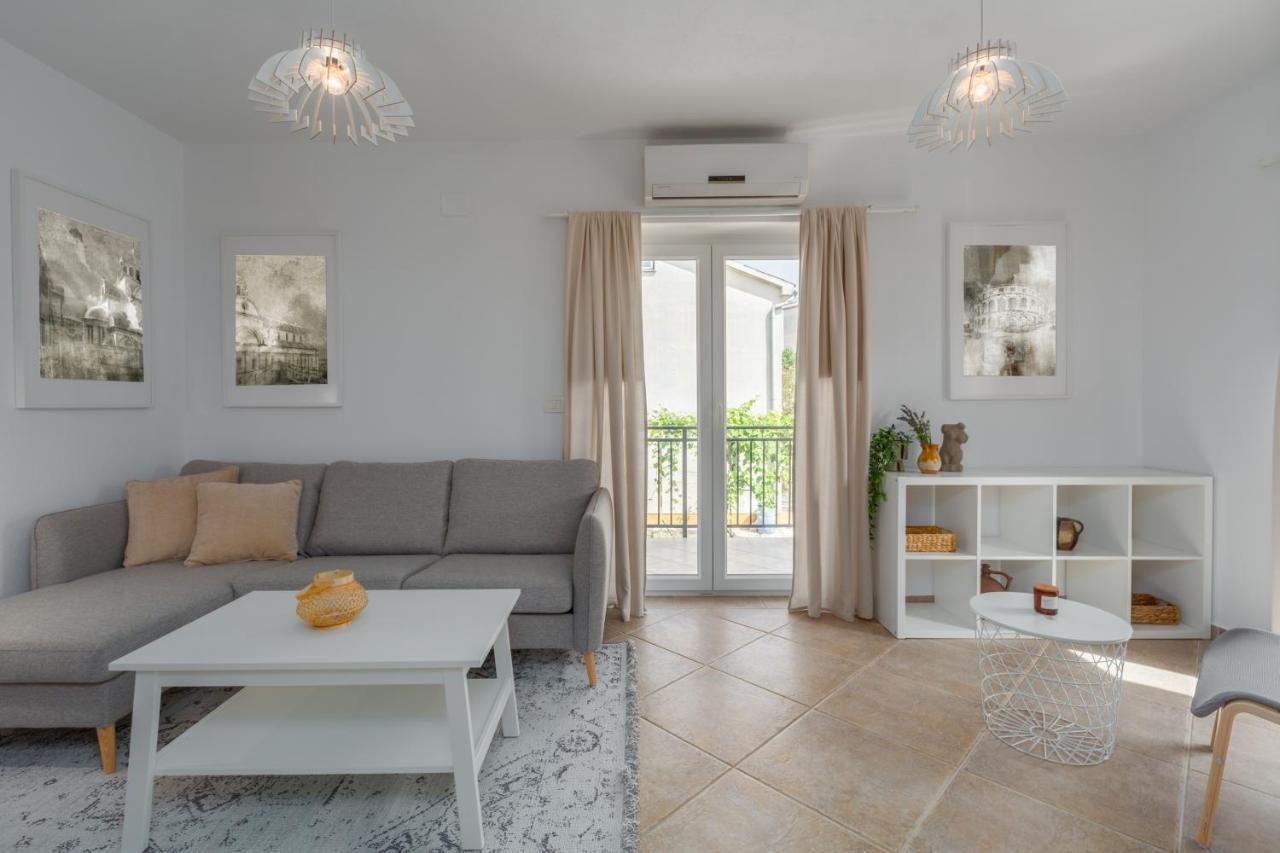 Apartments Agata Новиград Экстерьер фото