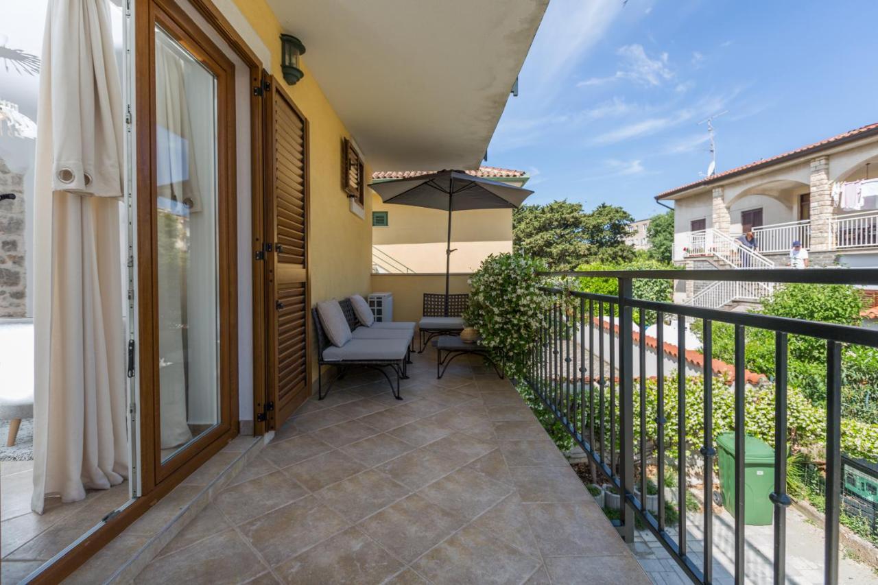 Apartments Agata Новиград Экстерьер фото